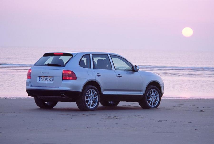  Porsche Cayenne 2002 года  (фото 9 из 14)